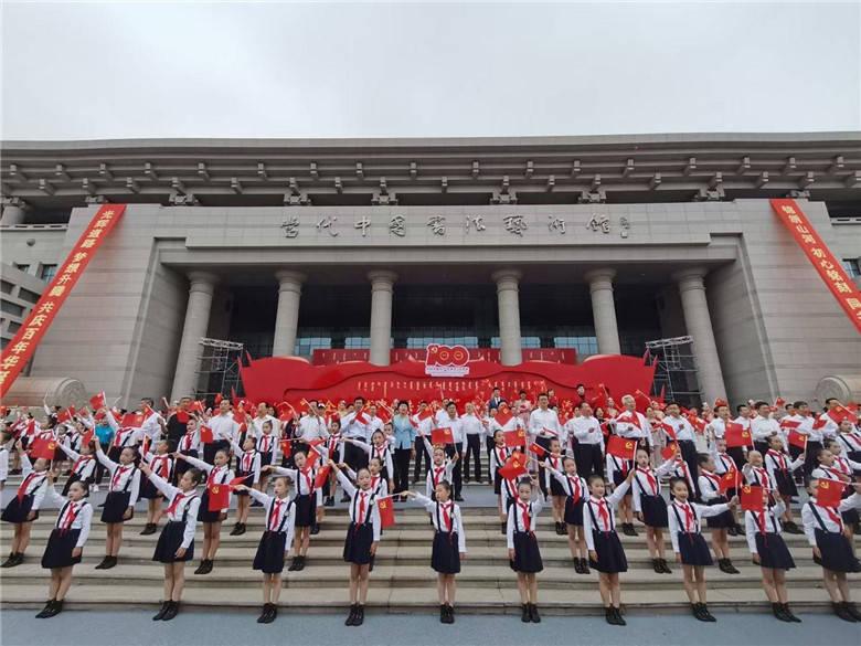 年轻时究竟是进体制内稳定一点好,还是选择体制外奋斗更好一点?-专业问答交流平台